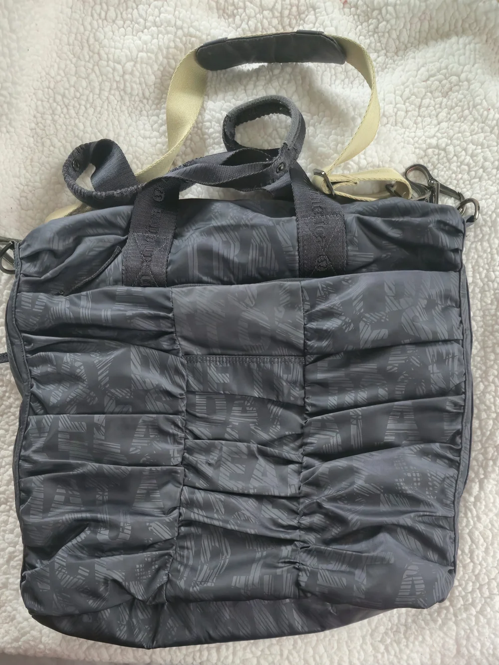 lululemon athletica Black Quilted Convertible Men’s Tote with Cream Strap